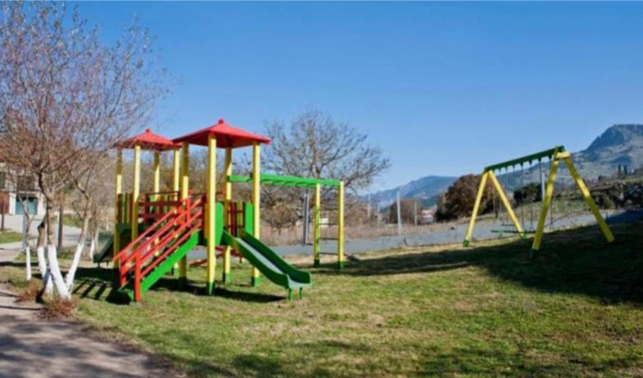 All Seasons Πέτρινες Παραδοσιακές Κατοικίες กาลาวริตา ภายนอก รูปภาพ